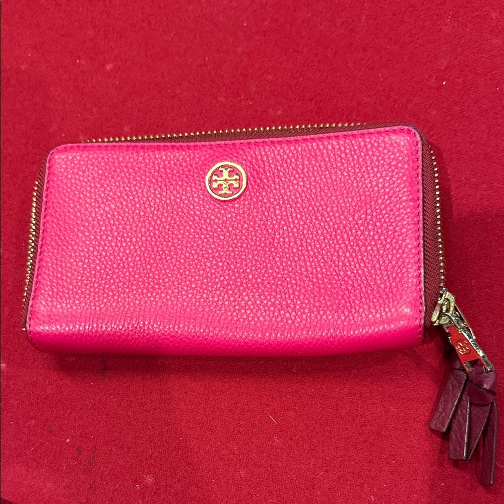 BEST WALLET EVER!! Tory Burch Robinson Pink Leather DOUBLE ZIP Wallet